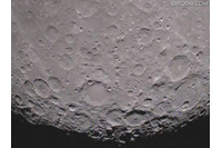 NASA 月探査機グレイルが撮影した映像を初公開 画像