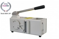 米国規格に準拠した手動油圧機構を搭載したハードディスク破壊機を発売開始(日東造機) 画像