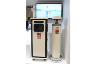 【オフィスセキュリティEXPO】各種センサーを使った不審者検知機能を備えるセキュリティロボットを展示(HACK JAPANホールディングス) 画像