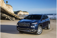 エアコンやオーディオ、ブレーキなどが遠隔操作される脆弱性が判明、米国で販売された約140万台をリコール(FCA US) 画像