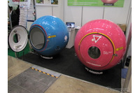 【RISCON12】大人4人が入れる球体の防災シェルター「ライフアーマー」を出品(ポンド) 画像