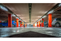 海外の駐車場料金所で不正なQRコード発見 画像