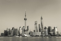 超大型情報流出案件か／10年未認知だったAPT／大学生が窃取資料翻訳／ディープフェイク採用面接 ほか [Scan PREMIUM Monthly Executive Summary] 画像
