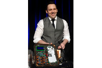 [BlackHat2013] RFIDを3フィート離れた距離からハッキング 画像