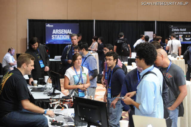 さまざまなツールの展示とデモが行われる Black Hat USA 2014 Arsenal 会場