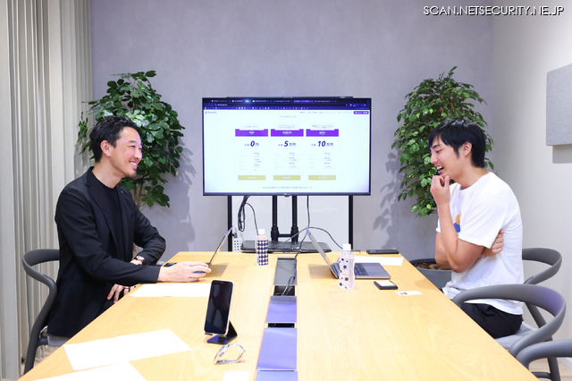 （右）株式会社スリーシェイク 手塚氏、（左）ScanNetSecurity 上野