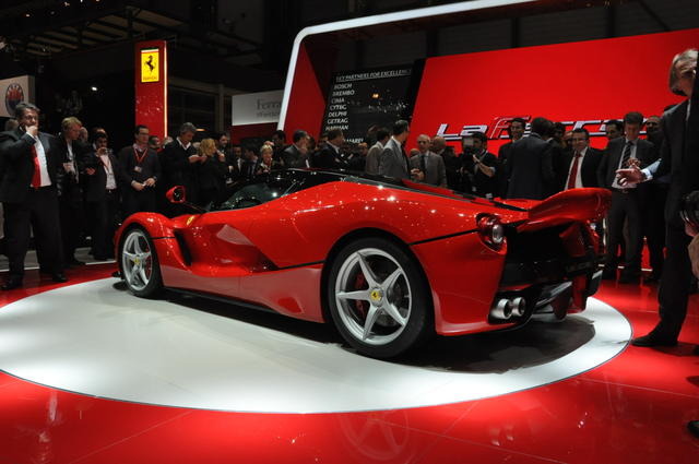 ラ・フェラーリ（ジュネーブモーターショー13）
