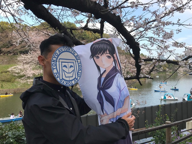 桜の名所、千鳥ヶ淵でデート、周囲がひく、もとい、羨むリア充カップル！
