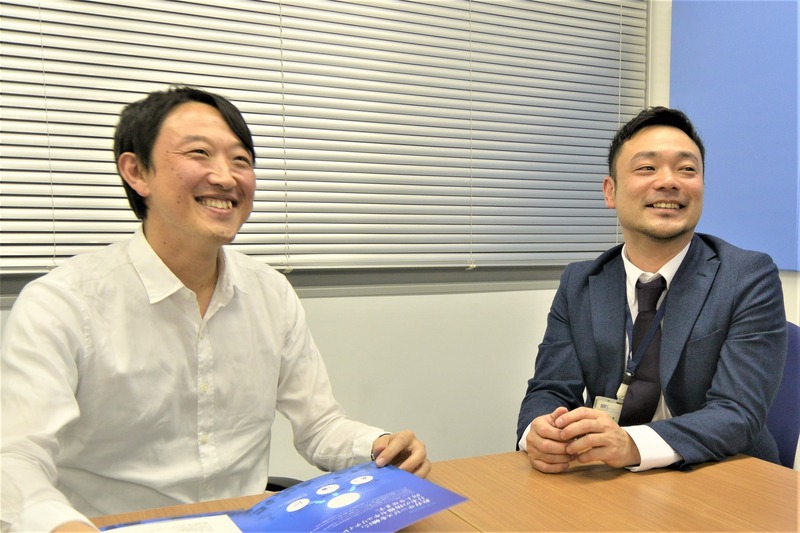 グローバルセキュリティエキスパート株式会社 代表取締役社長 青柳 史郎 氏（右）、ScanNetSecurity 編集長 上野 宣（左）
