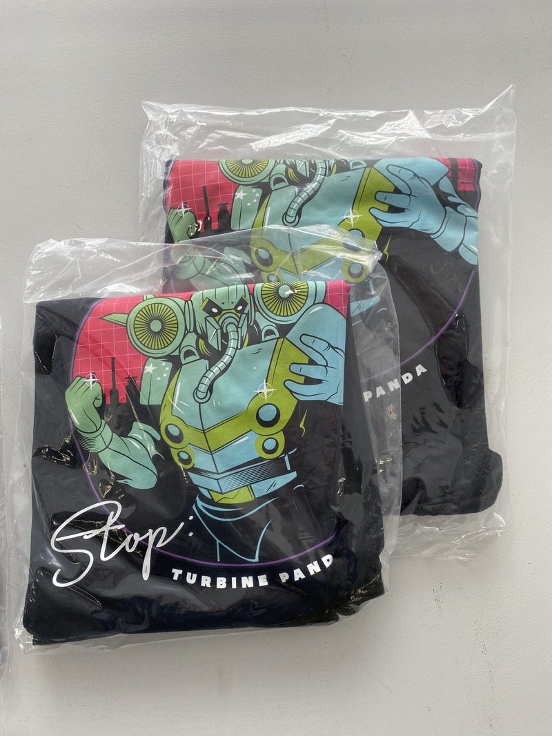クラウドストライク社Tシャツ（ブラック 2枚）
