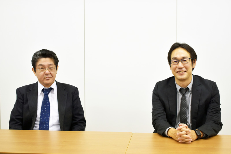 「GSXの2人の和田」こと、グローバルセキュリティエキスパート株式会社 サイバーセキュリティ事業本部 コンサルティング事業部 事業部長 和田直樹氏（左）と、同事業本部 事業戦略室 室長 和田武春氏（右）