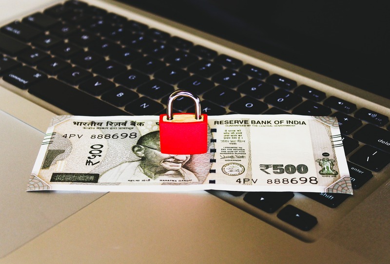 おまえがいうか ～ インド準備銀行「 IT 業務のアウトソーシングはリスクが高い」
