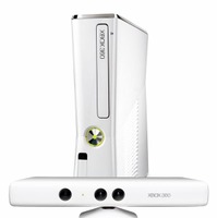 Xbox 360 4GB + Kinect スペシャル エディション（ピュア ホワイト）  