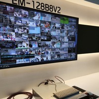 会場カメラの画像を自由に切り替えることができるデモ