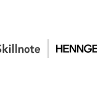 「HENNGE One」と「Skillnote スキルマネジメントシステム」のロゴ