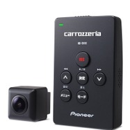 音声記録用マイクは本体側に装備。カメラは30mm四方と小型サイズでルームミラーの影に設置できる。