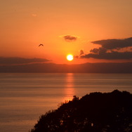 江ノ島から眺める夕焼けはとてもきれいですよ。