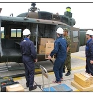 多用途ヘリコプターを利用した積載卸下訓練（KDDI東北総支社が参加、2010年6月）