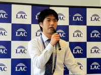 サイバーセキュリティ事業本部セキュリティソリューションビジネス部のグループリーダーである長谷川真也氏