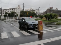 自動ブレーキ制御への介入実験、ブレーキの制御を失った状態で走行する車両