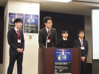 独自のGUIやロールバック機能など、商用製品のようなきめ細かな機能を追加した「電子遊戯部」（新潟コンピュータ専門学校）