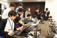 IPアドレスの衝突などのトラブルを乗り越えてWAFを稼働させるべく、どのチームも真剣そのもの