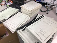 「私の手元には当時の取材ノートがある。今回の連載を書くにあたり、段ボールに保管していたものを引っ張り出した。朝日新聞社が支給するB5サイズのごくありふれた大学ノートだ。（朝日新聞で書ききれなかった「あの話」）」