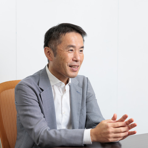 専門家が解説、調査レポートが導き出す中堅・中小企業におけるサイバー攻撃対策の実態 － 防御の要「人」のリテラシーを効果的に向上させるための方法 画像