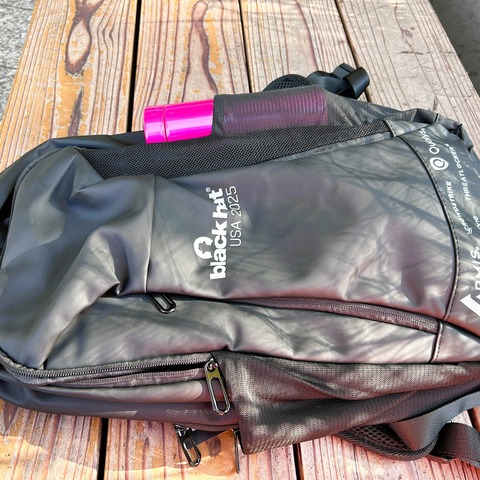 創刊 27 周年記念キャンペーンのおしらせ（5）後出し特典「Black Hat USA 2025 参加者用バックパック」 画像