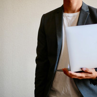 東芝ITサービス 三人の“平熱”サイバーセキュリティプロフェッショナル ～ EC-Council 活用事例