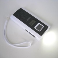 震度3以上の揺れで自動的に電源が入るラジオを発表、同時にLEDライトも発光(ベセトジャパン)